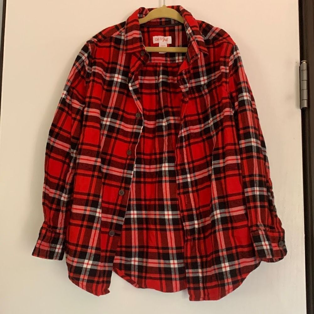 Cat & Jack Flannel size 6-7